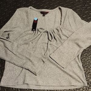 No Boundaries Gray Long Sleeve Top Size XXL